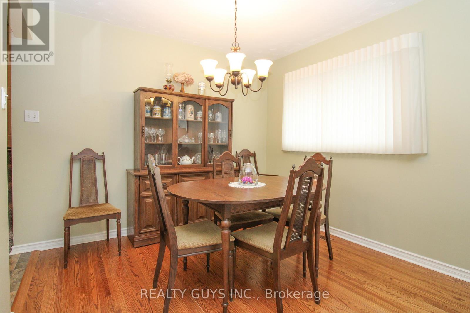 615 SAUGEEN CRESCENT - 15