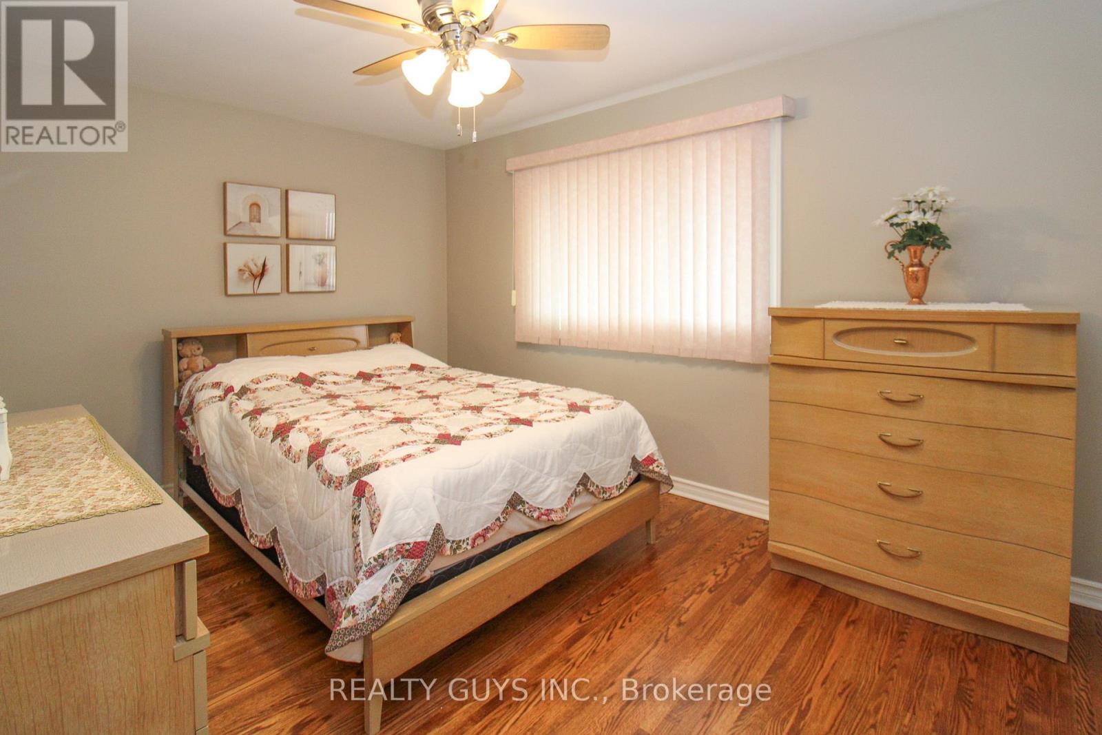 615 SAUGEEN CRESCENT - 28