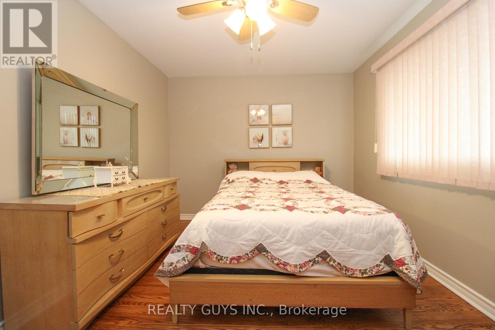 615 SAUGEEN CRESCENT - 29
