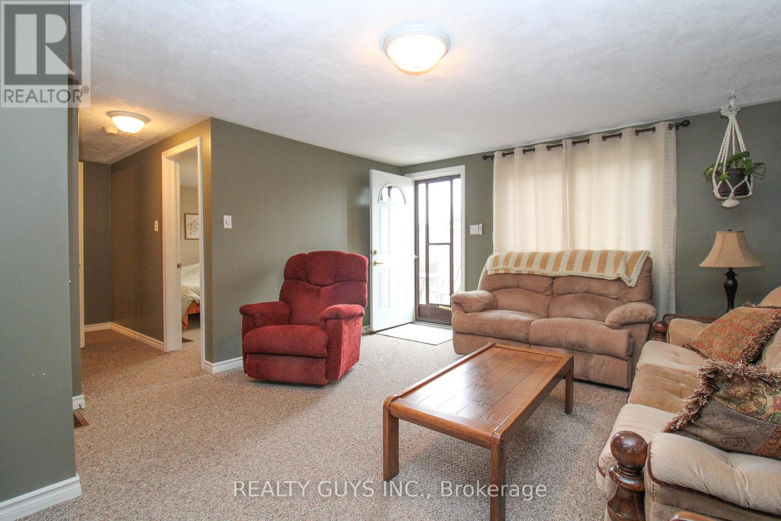 615 SAUGEEN CRESCENT - 33