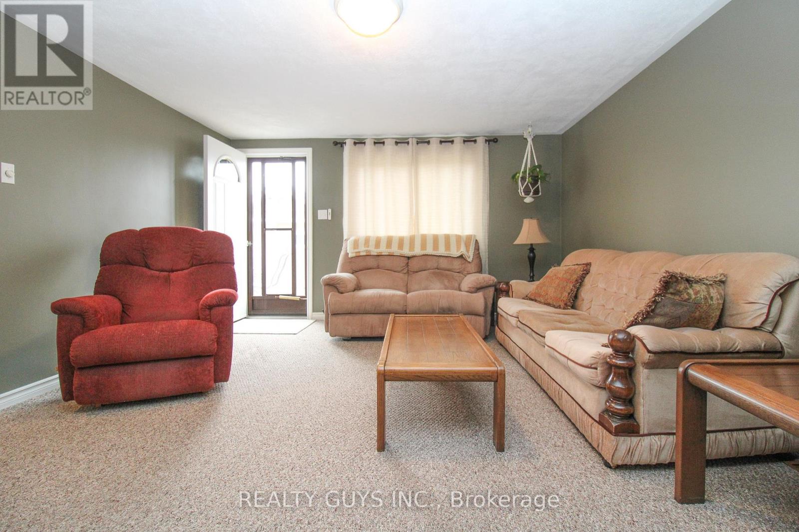 615 SAUGEEN CRESCENT - 35