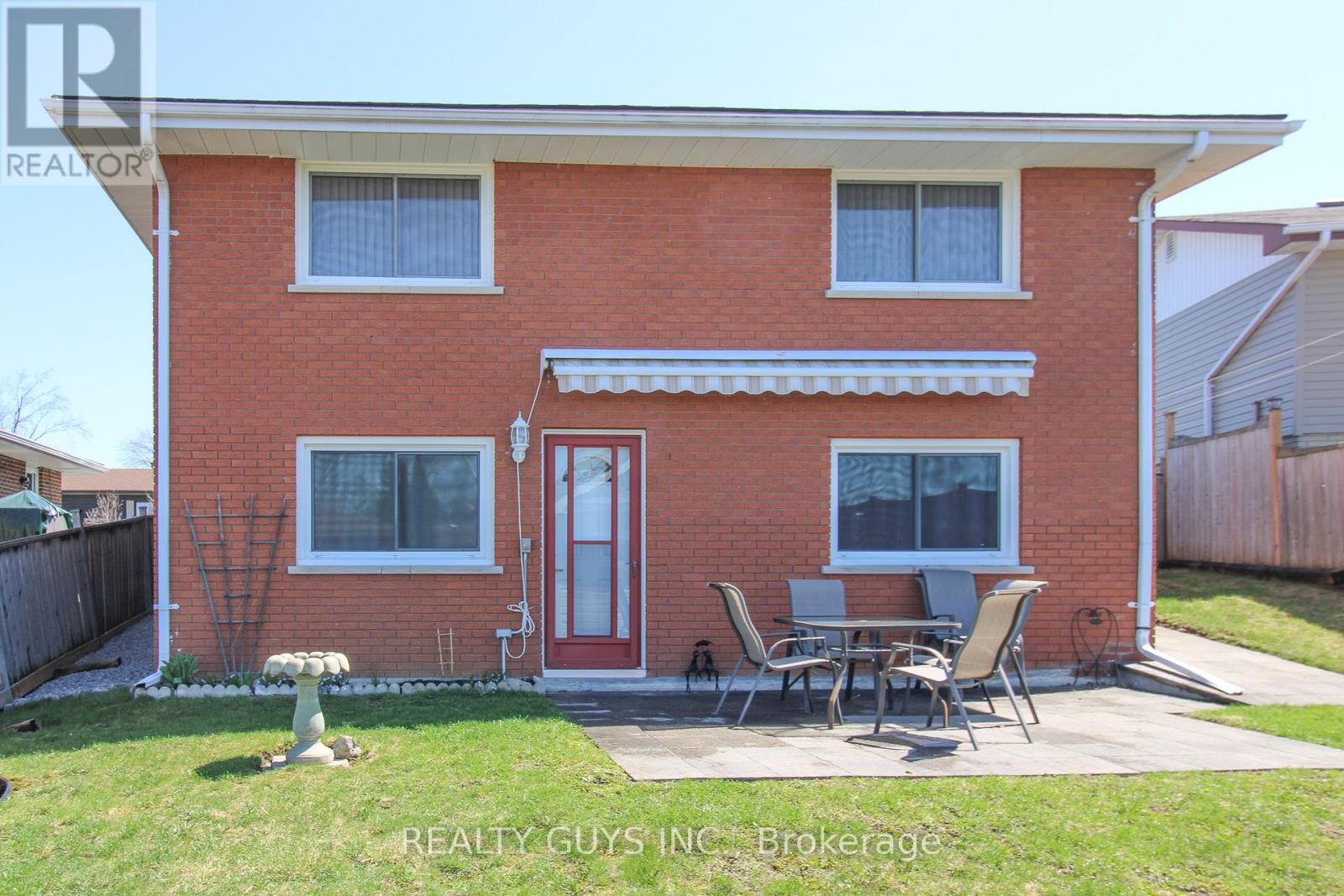 615 SAUGEEN CRESCENT - 6