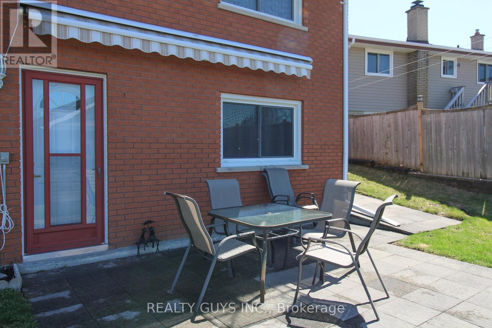 615 SAUGEEN CRESCENT - 7