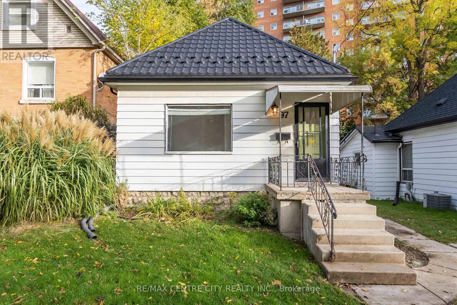 97 WALNUT STREET - 4