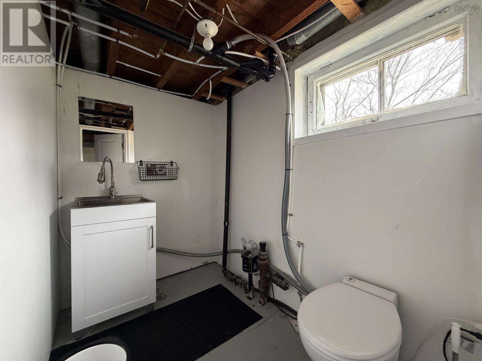 Property 14 of 29 of 1934 Kings Road