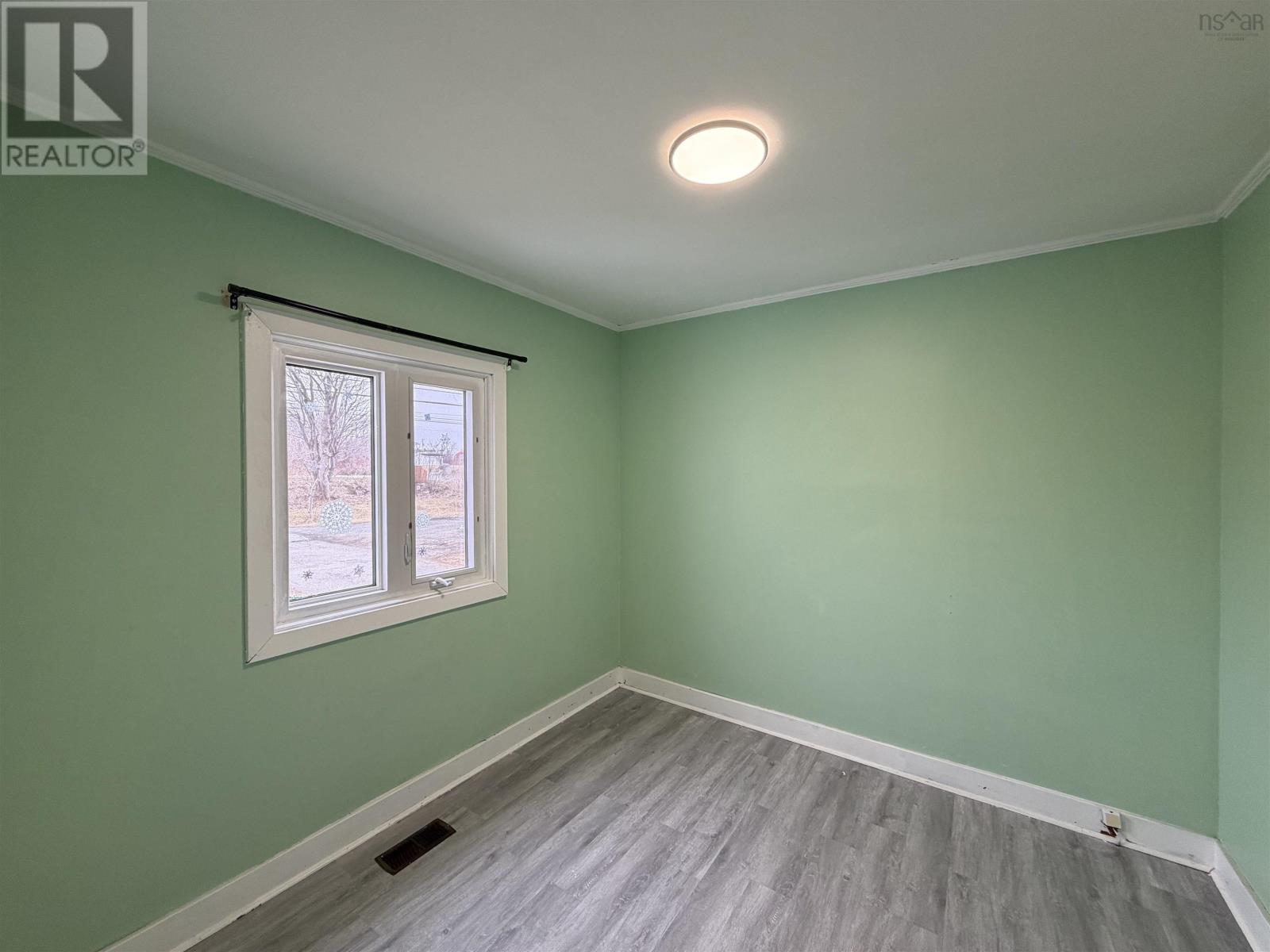 Property 4 of 29 of 1934 Kings Road