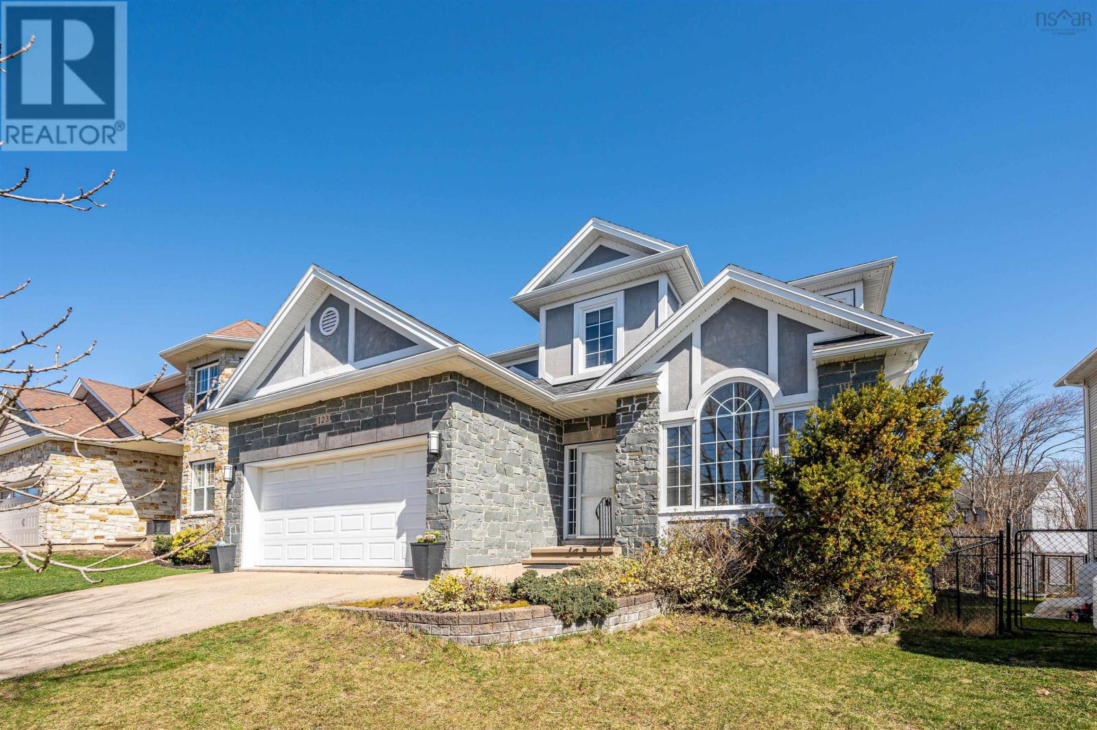 Property 2 of 49 of 123 Walter Havill Drive