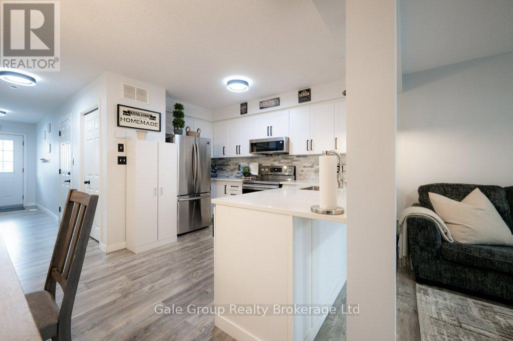 34 MOUNTAIN LAUREL CRESCENT — photo 13