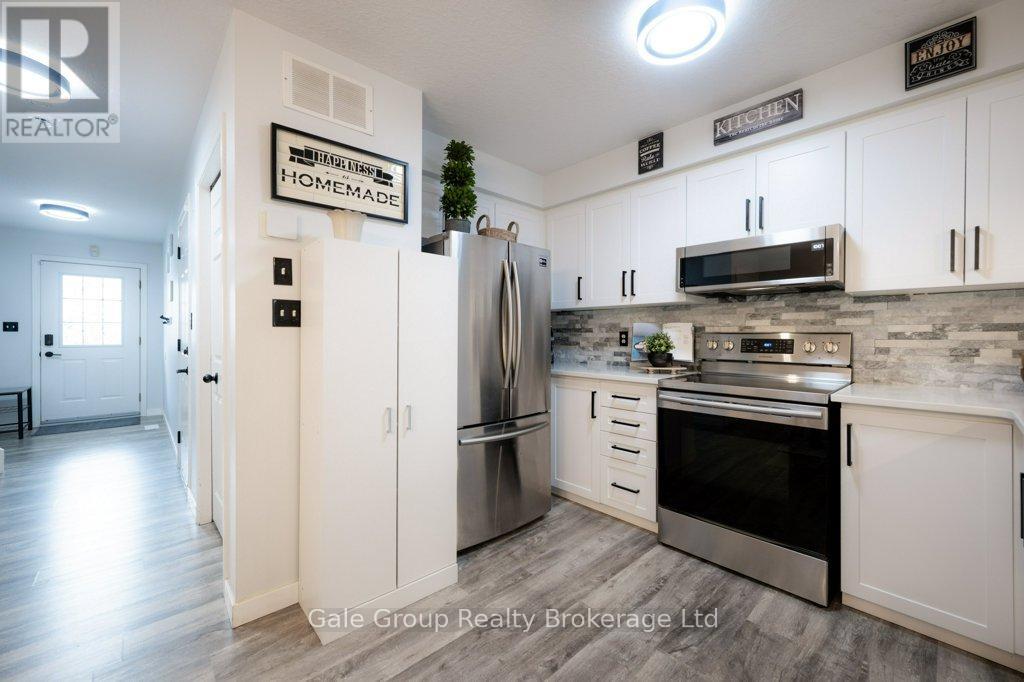 34 MOUNTAIN LAUREL CRESCENT — photo 14