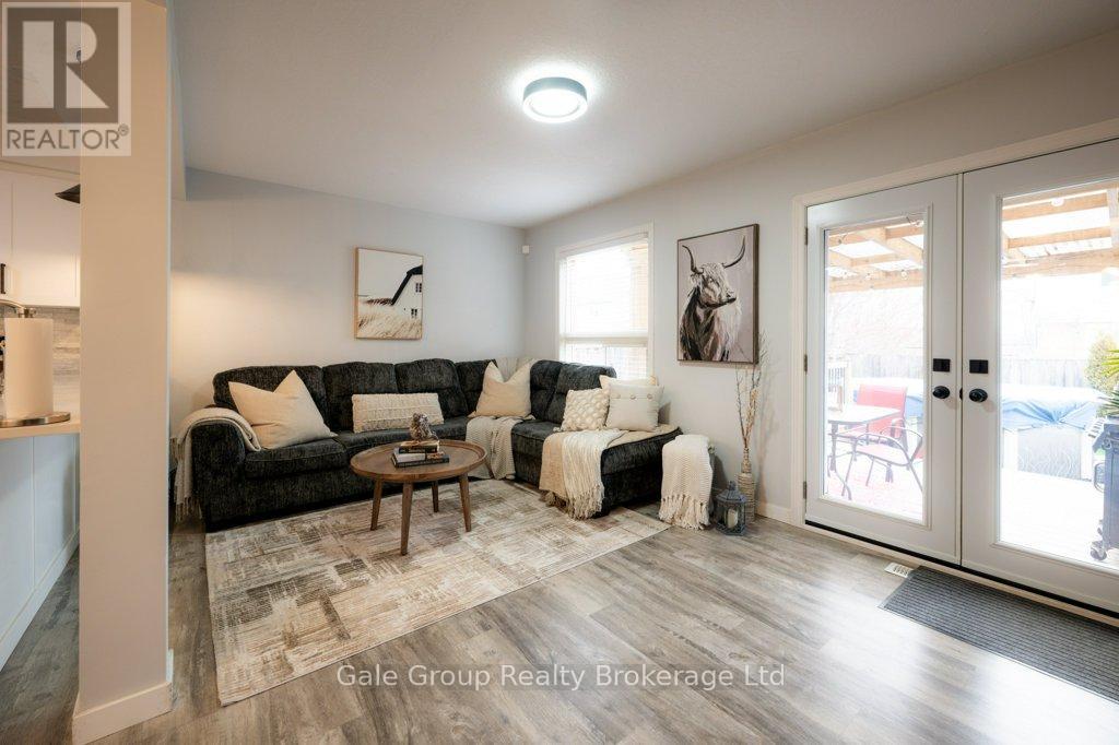 34 MOUNTAIN LAUREL CRESCENT — photo 18