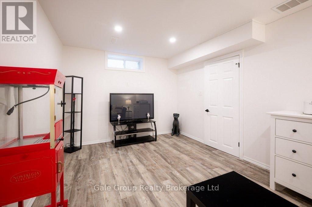 34 MOUNTAIN LAUREL CRESCENT — photo 31