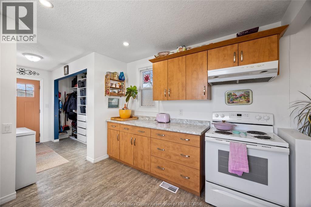 37 RICHARDSON AVENUE — photo 11