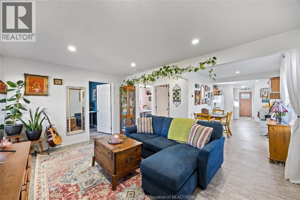 37 RICHARDSON AVENUE — photo 4