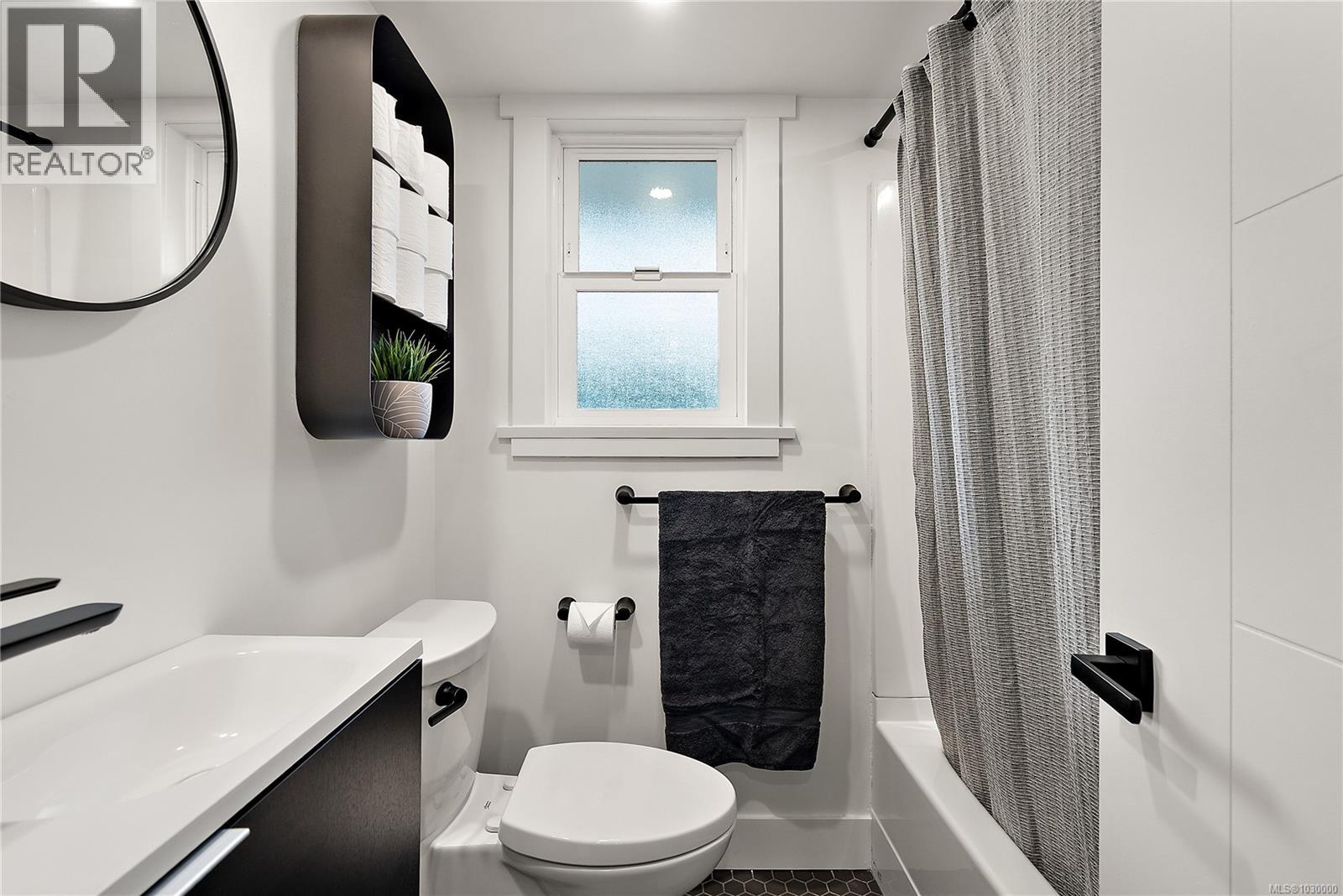 4190 INTERURBAN RD - 24