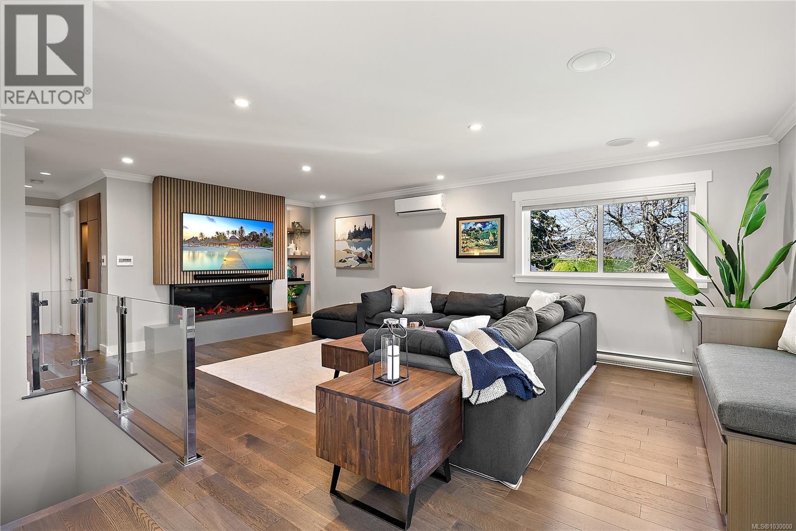 4190 INTERURBAN RD - Image 3