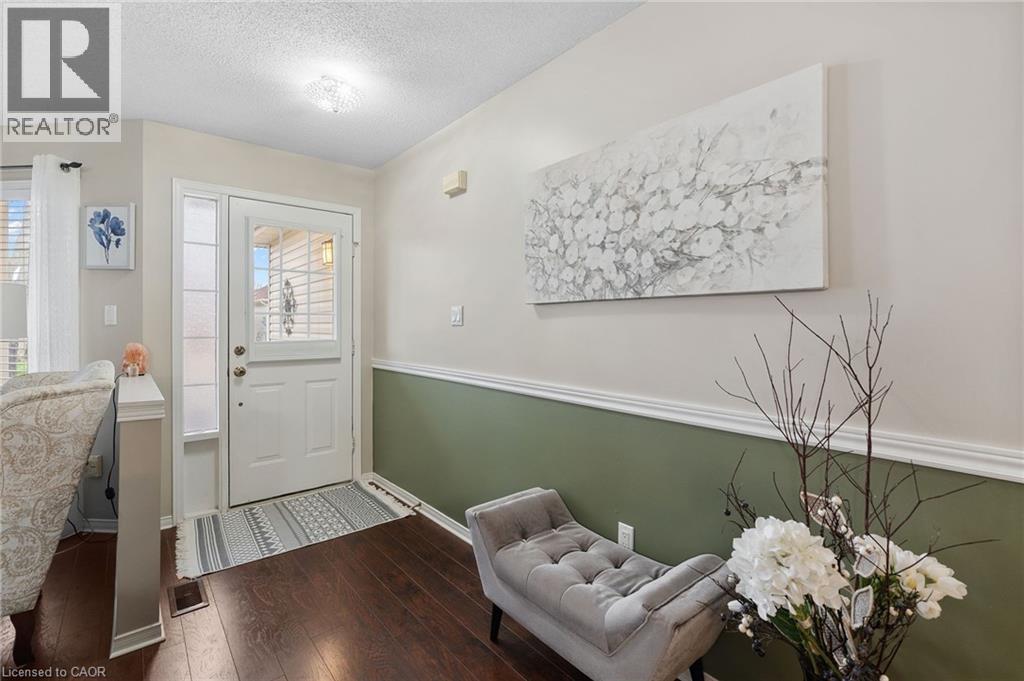 21 LONG POINT Boulevard - photo 3