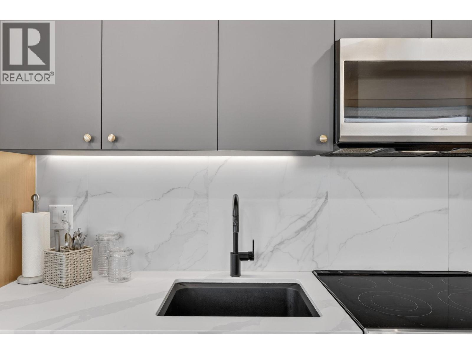 418 720 KLO Road, Kelowna