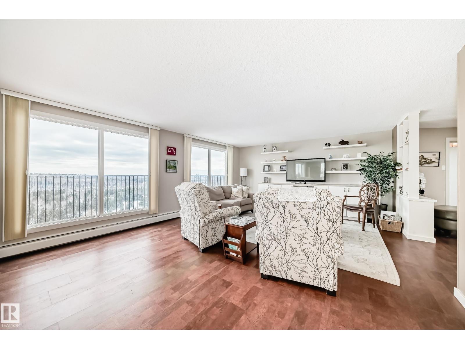 #716 10011 117 ST NW - 15