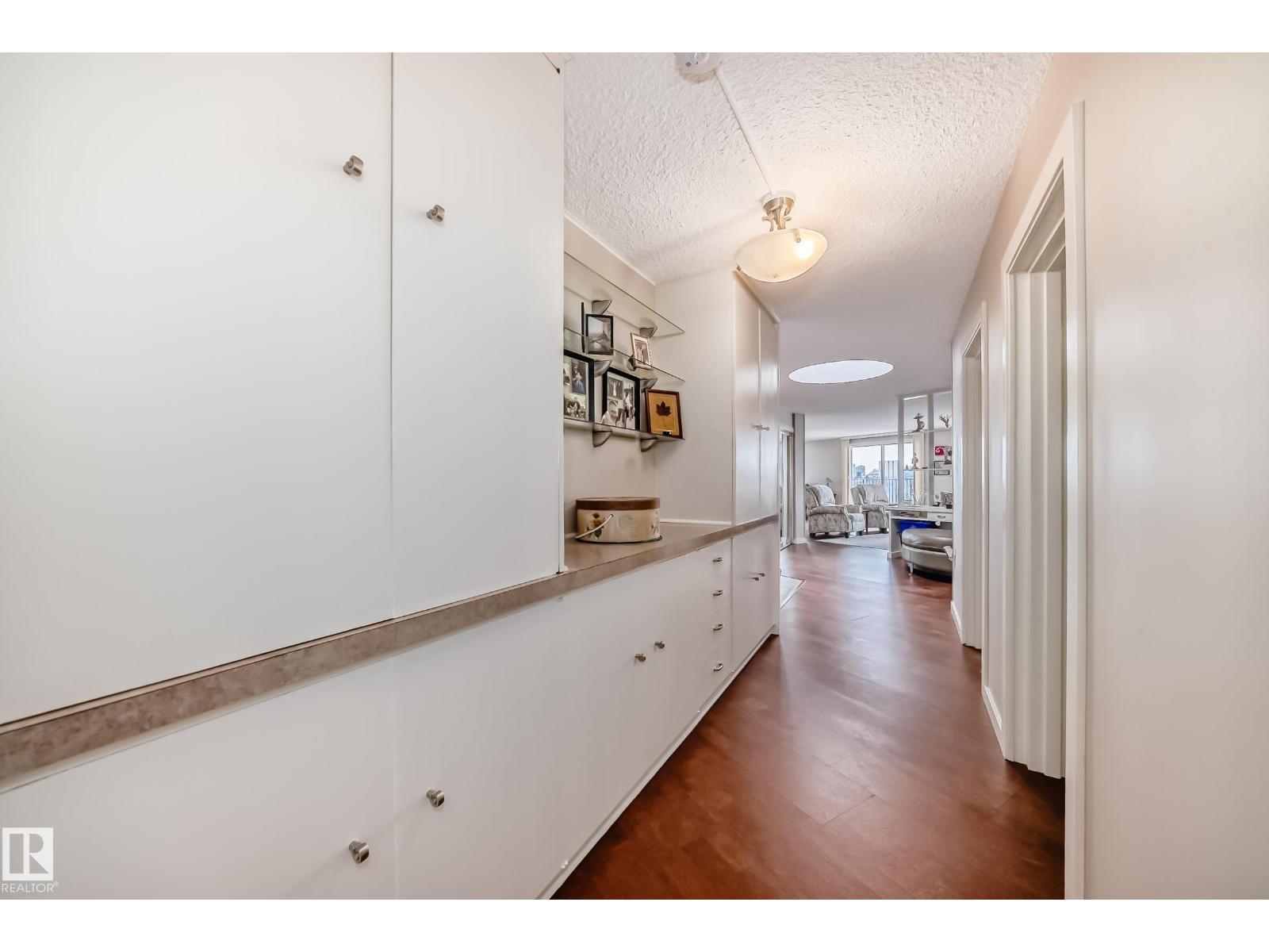 #716 10011 117 ST NW - 33
