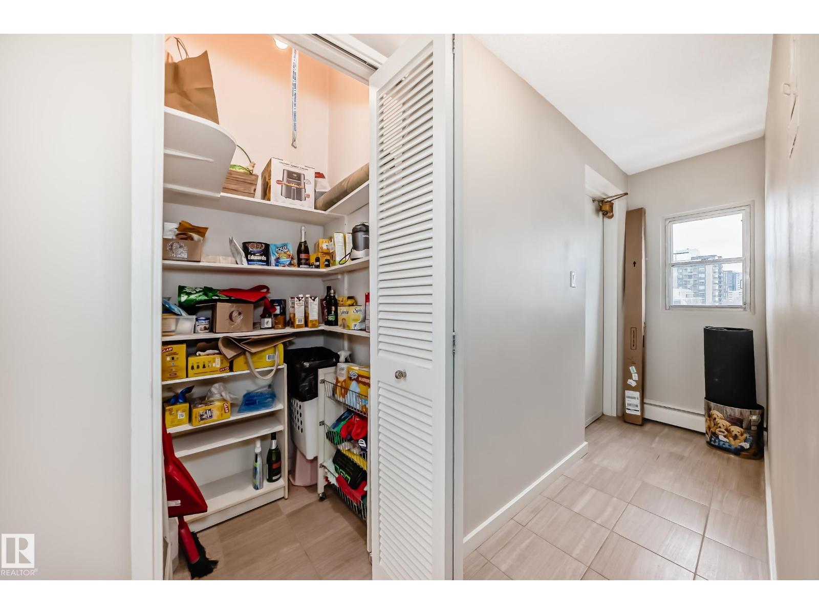#716 10011 117 ST NW - 35
