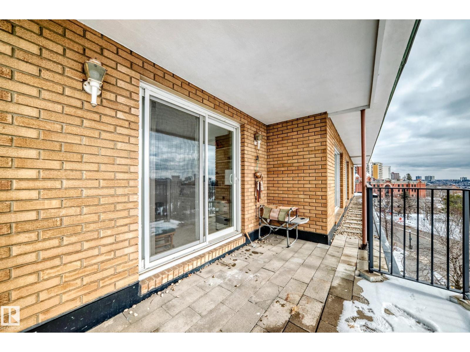 #716 10011 117 ST NW - 43