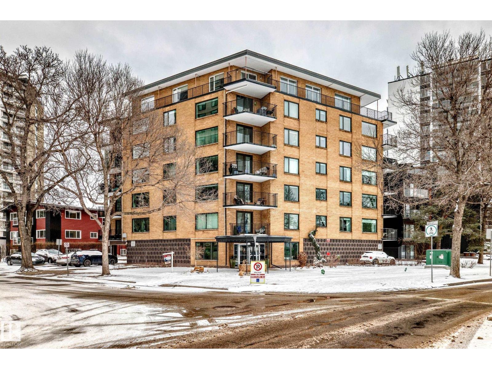 #716 10011 117 ST NW - 48