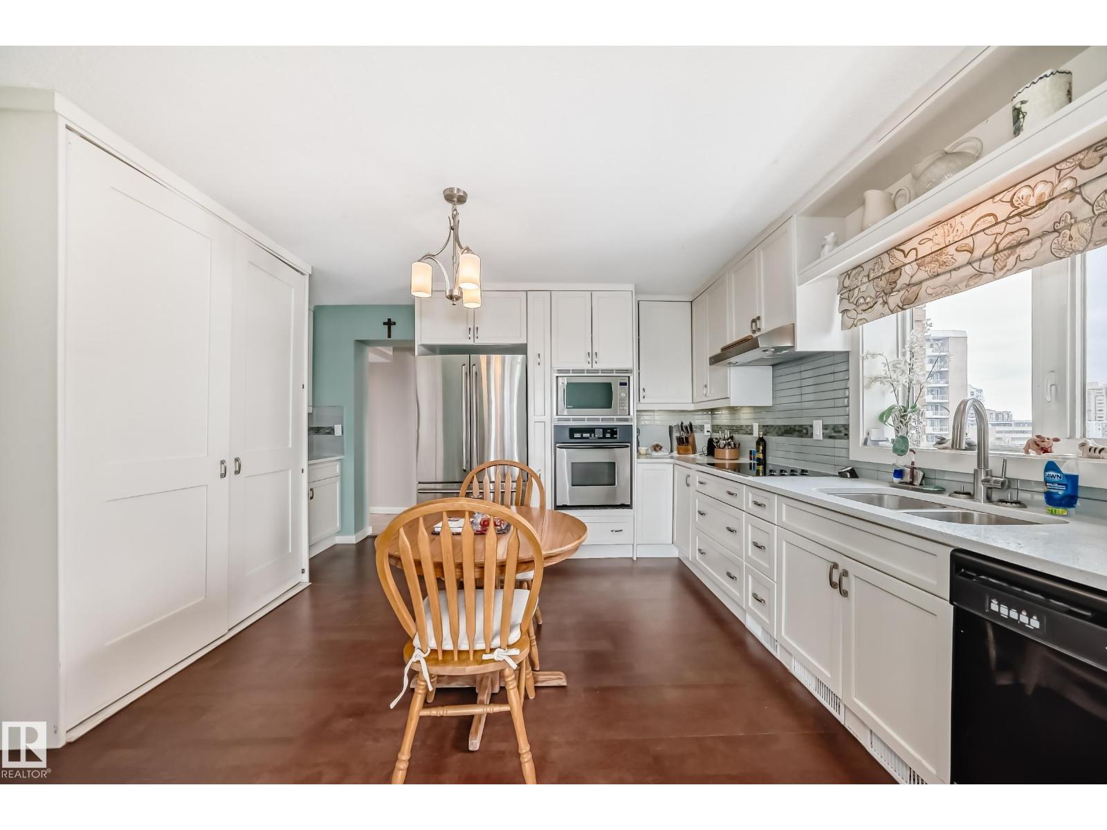 #716 10011 117 ST NW - 7