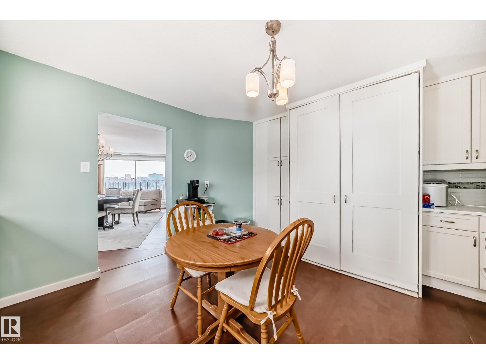 #716 10011 117 ST NW - 9