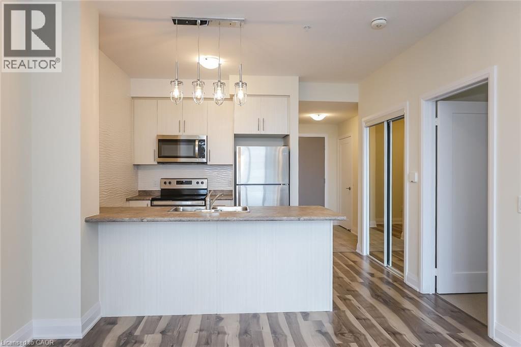 16 CONCORD Place Unit# 430, Grimsby, Ontario, L3M5L8 — Photo 7