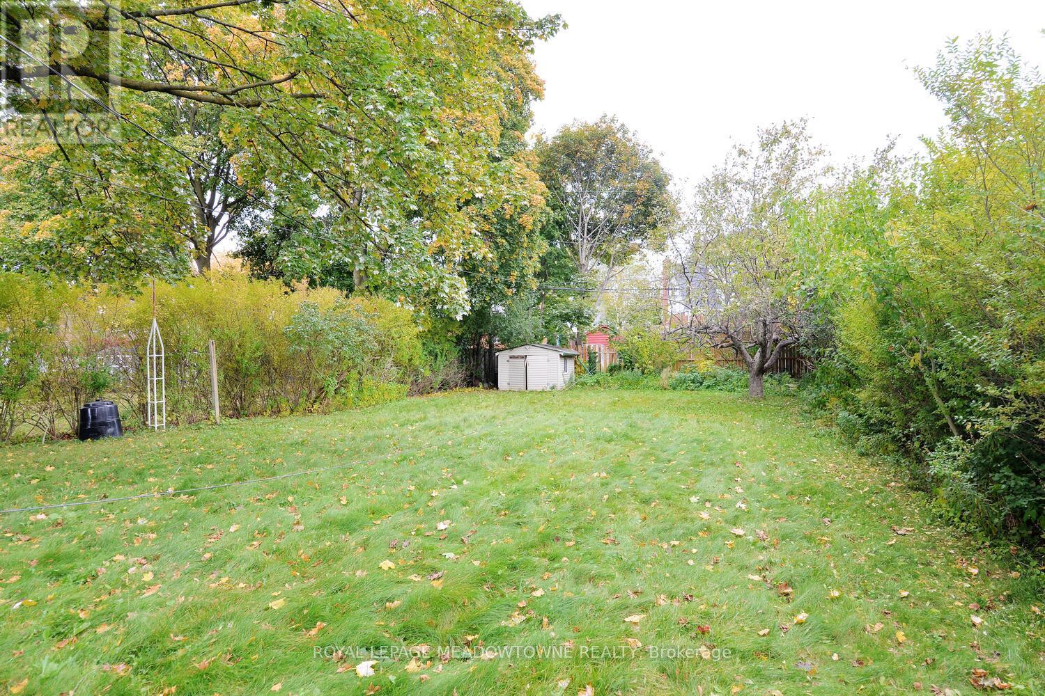 825 NORTH SERVICE ROAD - 48