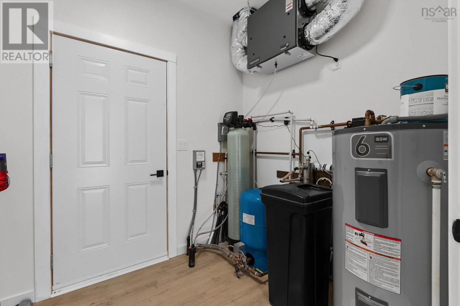 Property 40 of 49 of 15 Chalet Crescent