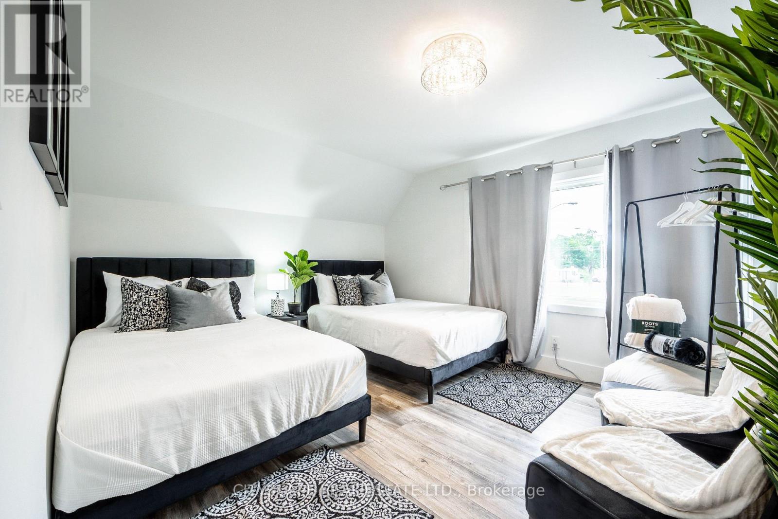 5073 KITCHENER STREET - 19