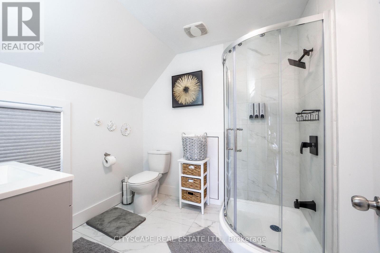 5073 KITCHENER STREET - 23