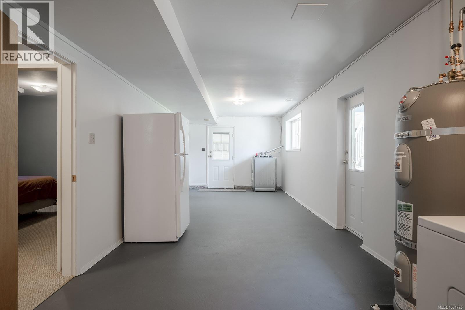 2419 Barbara Pl - 33