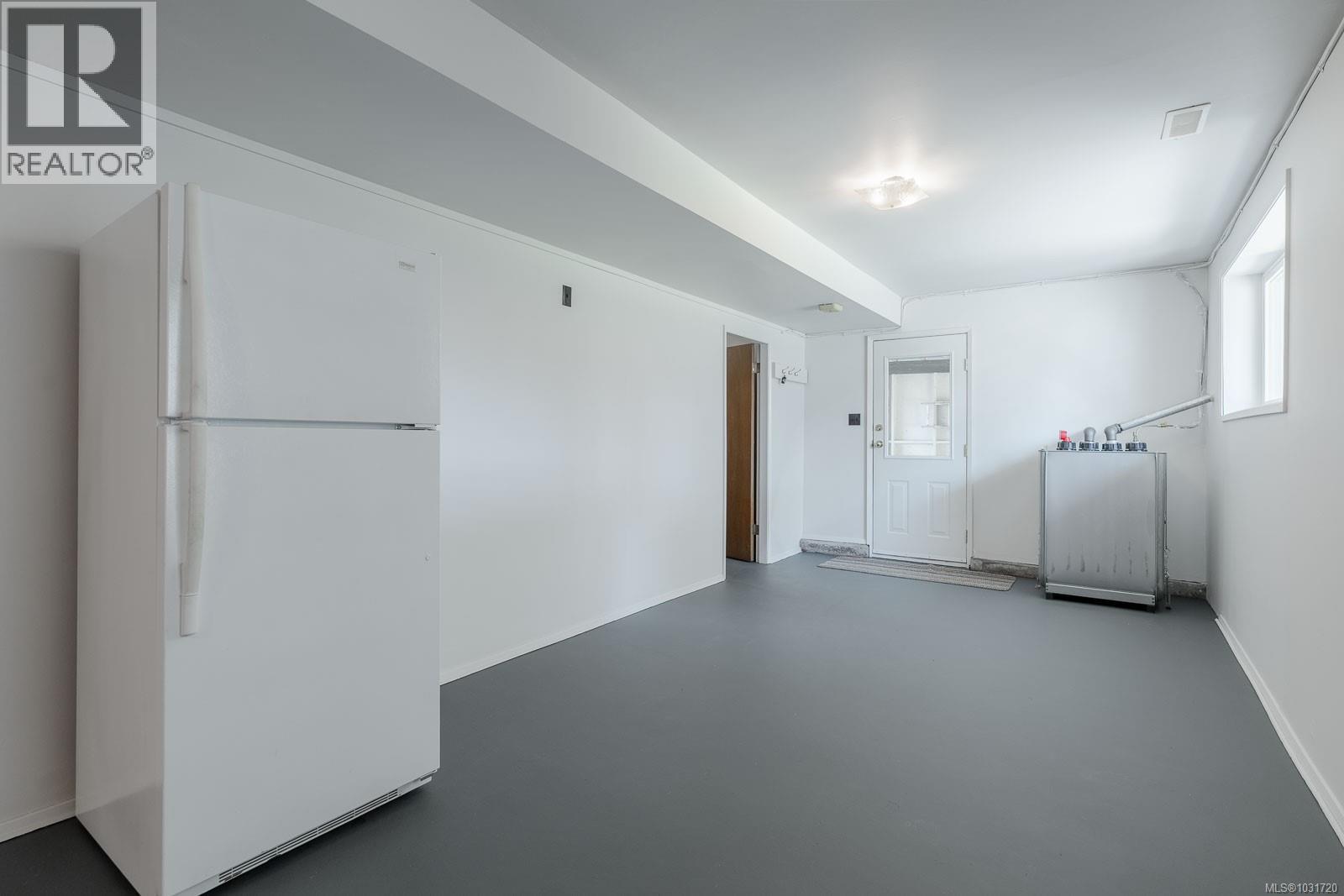 2419 Barbara Pl - 34