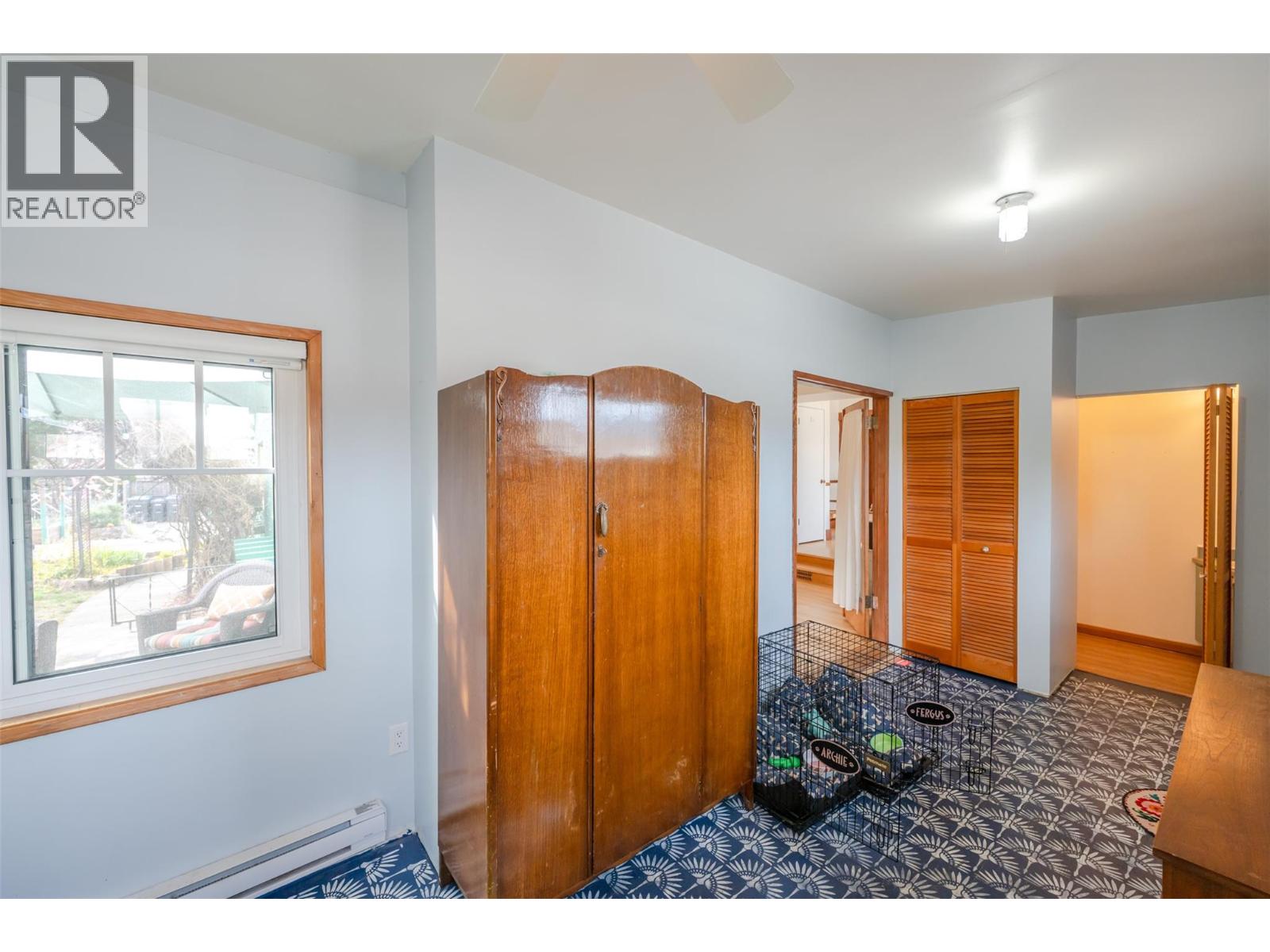 100 HUTH Avenue, Penticton