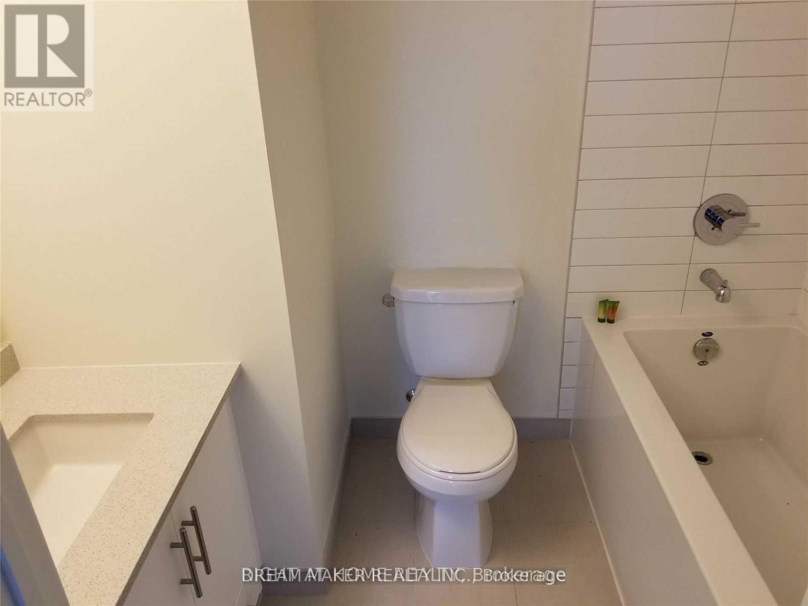 #820 460 ADELAIDE STREET E - 18