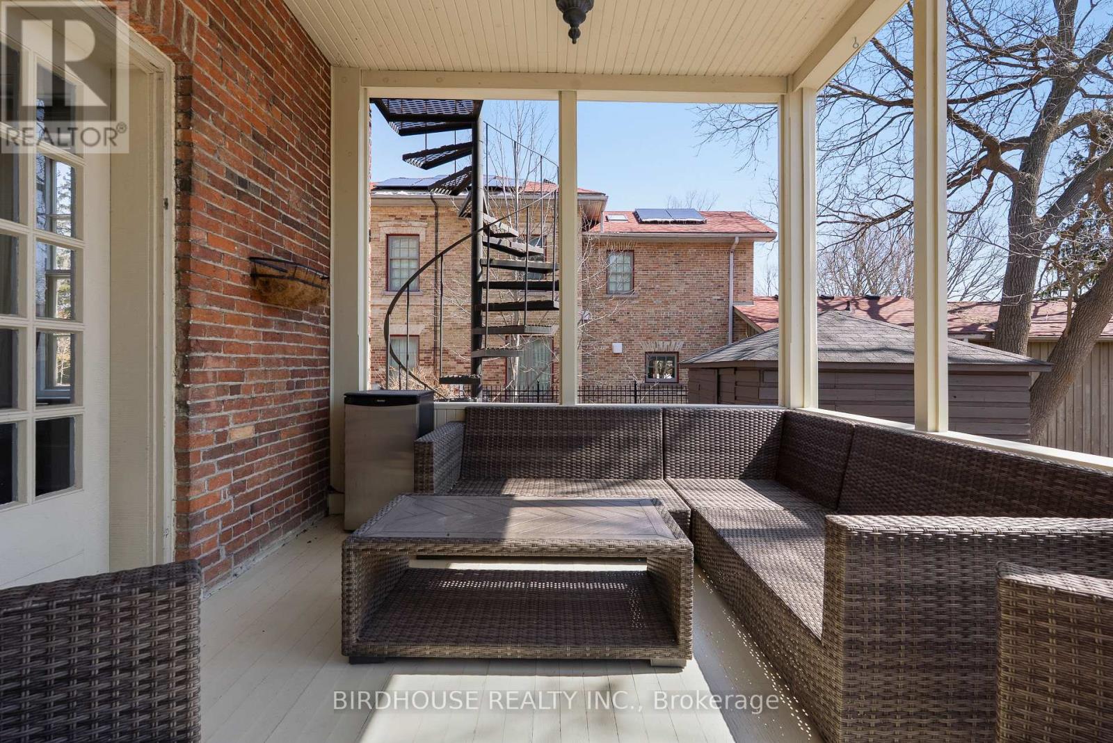 69 BOND STREET W — photo 42