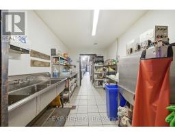 3030 Dundas Street W, Toronto, ON M6P1Z3 Photo 29