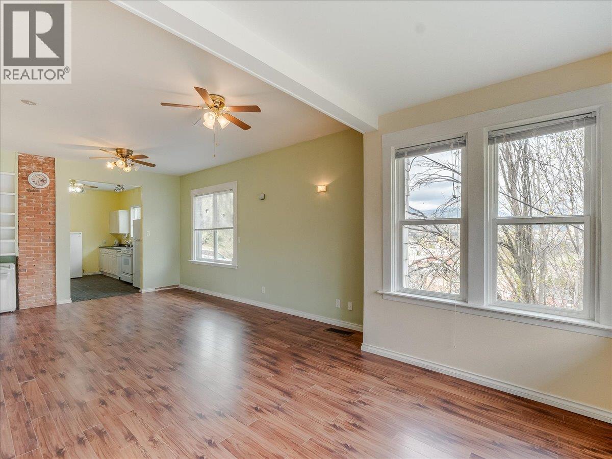 1472 Green Avenue Lane - 23