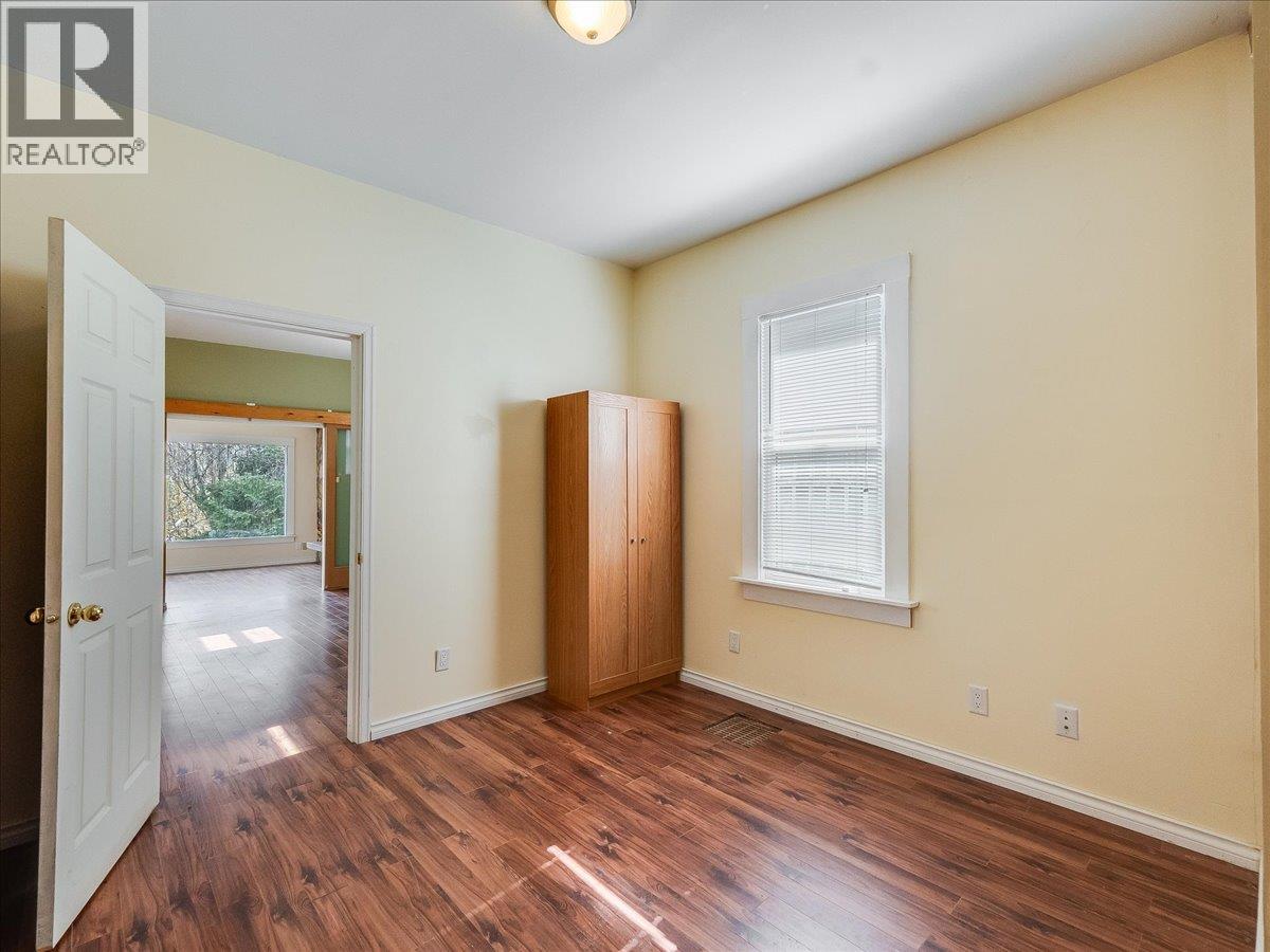 1472 Green Avenue Lane - 33