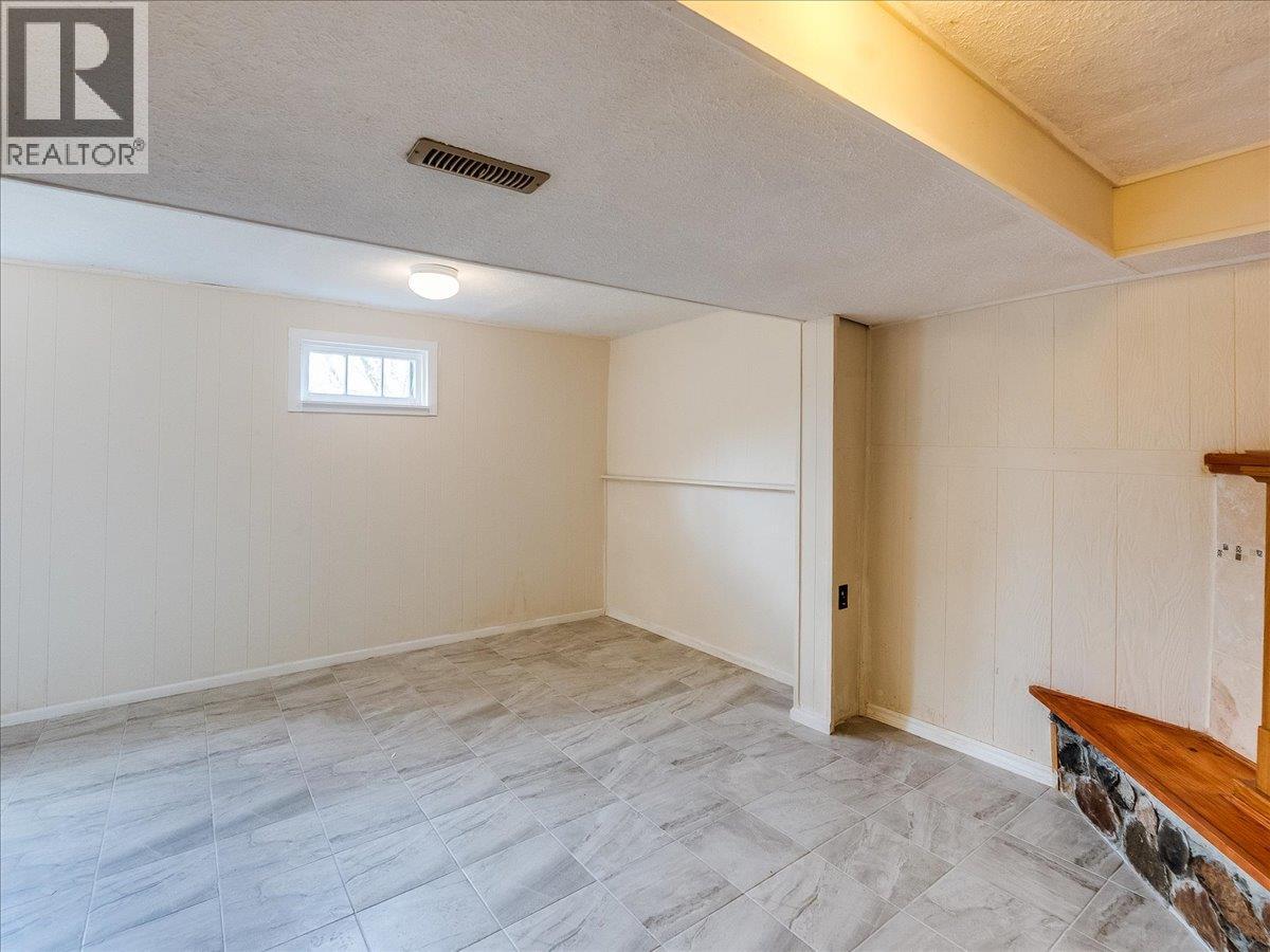 1472 Green Avenue Lane - 39