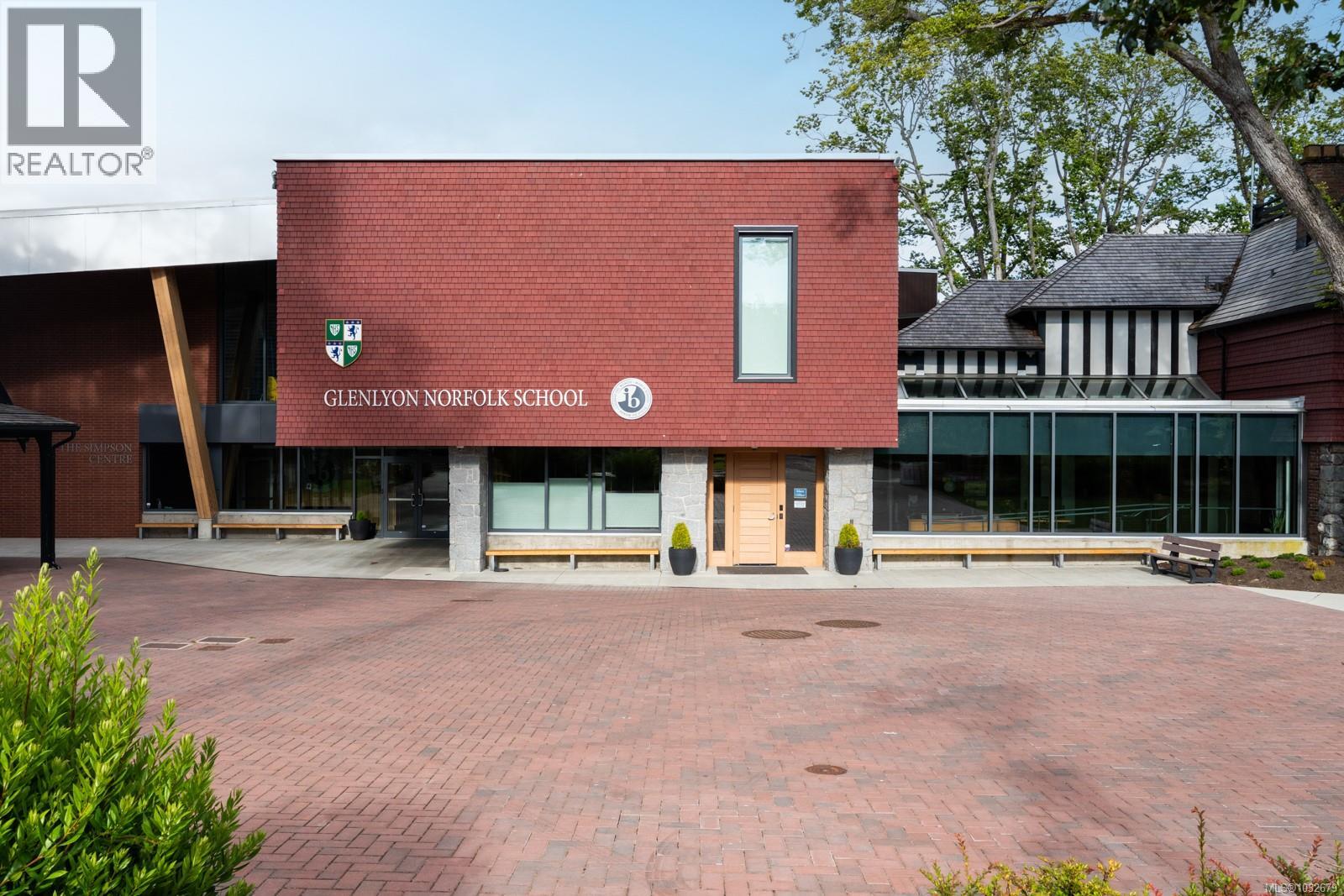 1256 Oliver St - 14