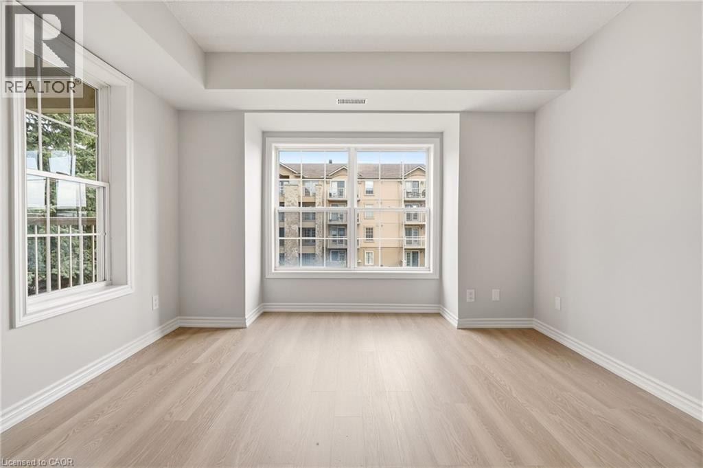 1820 WALKERS Line Unit# 213, Burlington, Ontario, L7M4V4 — Photo 17