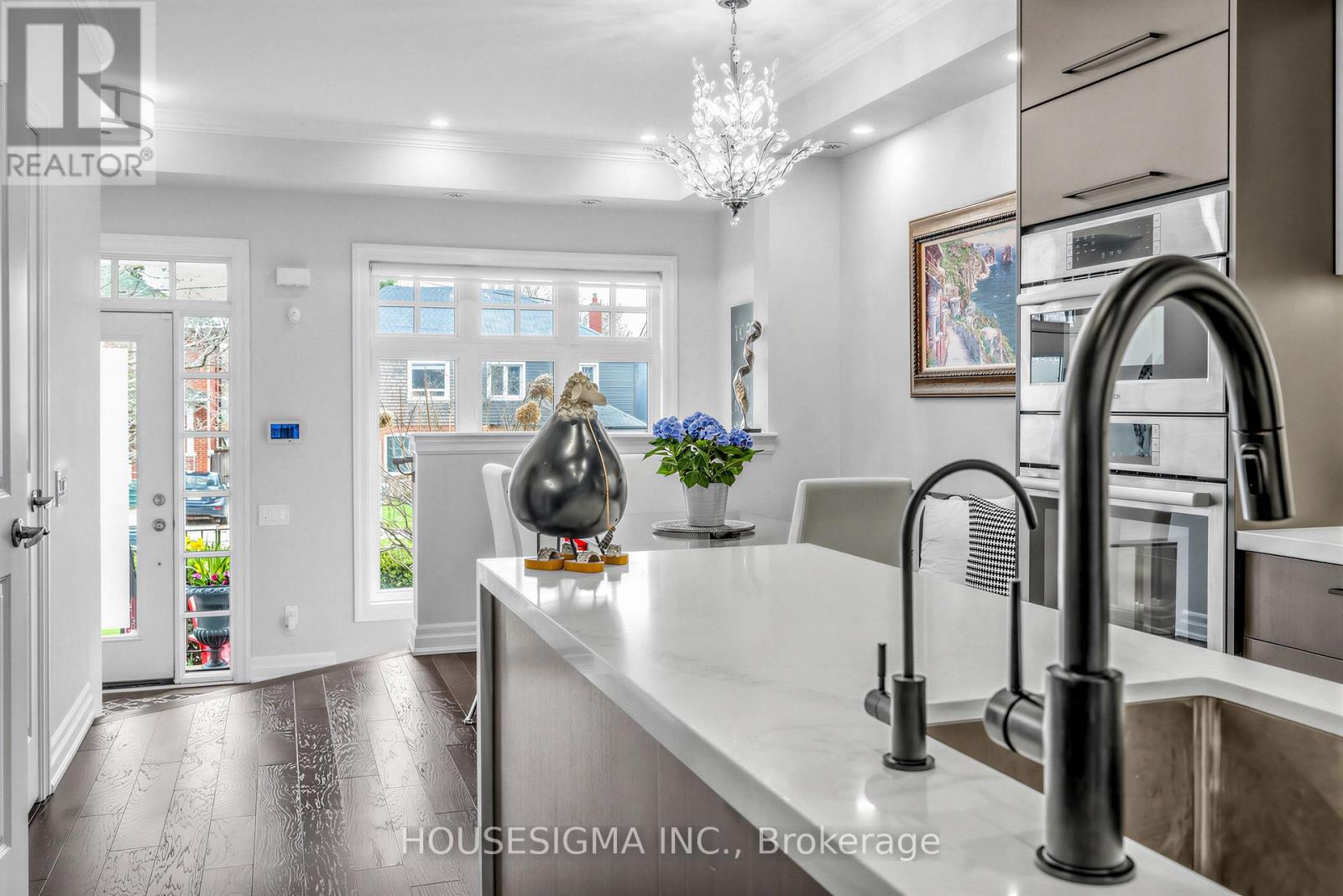 361 ROEHAMPTON AVENUE - 13