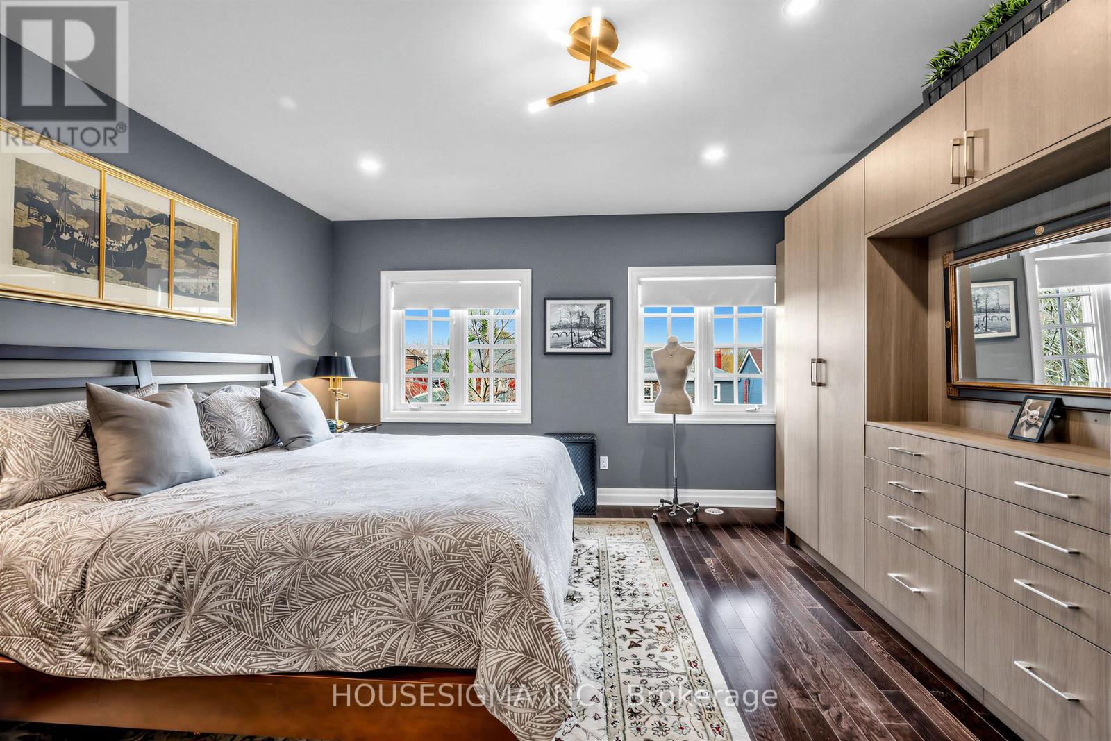 361 ROEHAMPTON AVENUE - 19