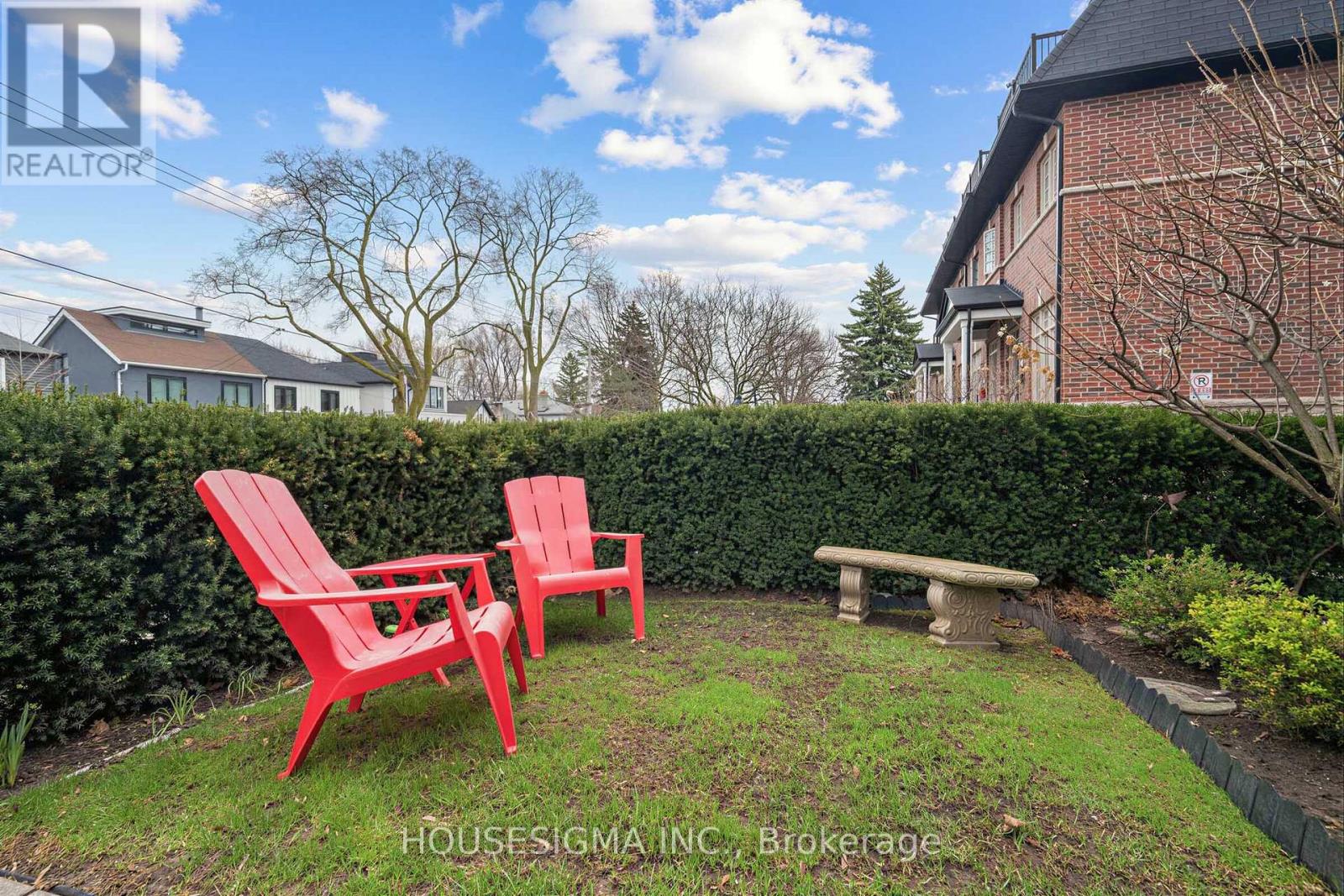 361 ROEHAMPTON AVENUE - 34