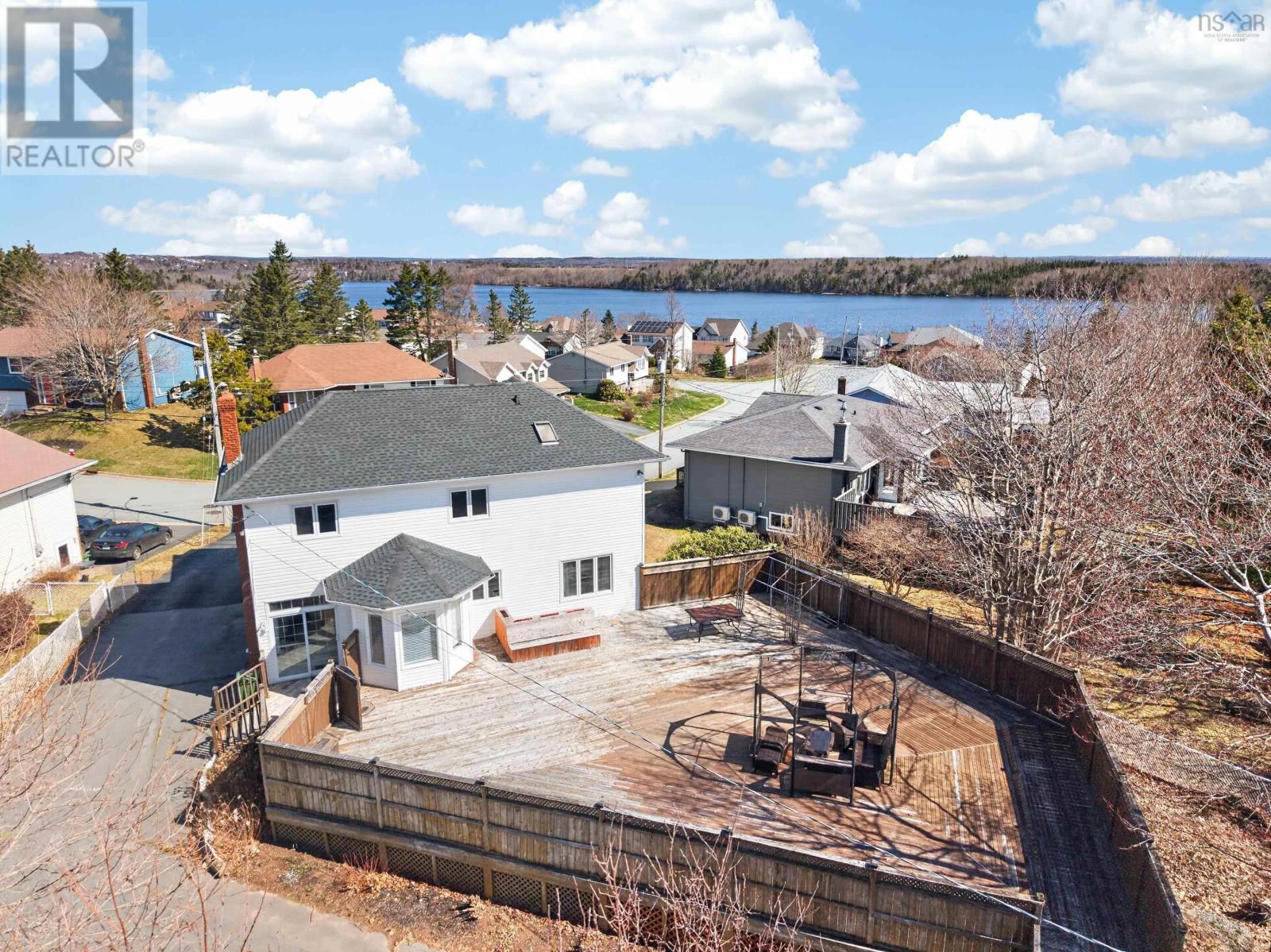 Property 49 of 51 of 144 Pinewood Crescent