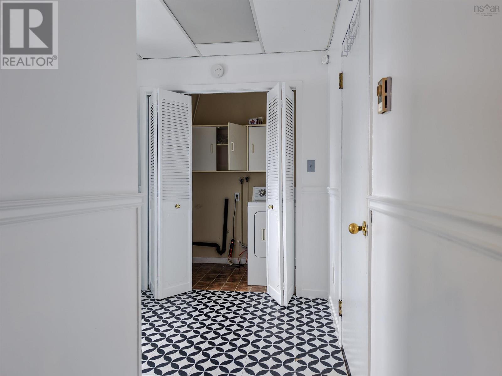 Property 11 of 37 of 57 Bardmoor Crescent