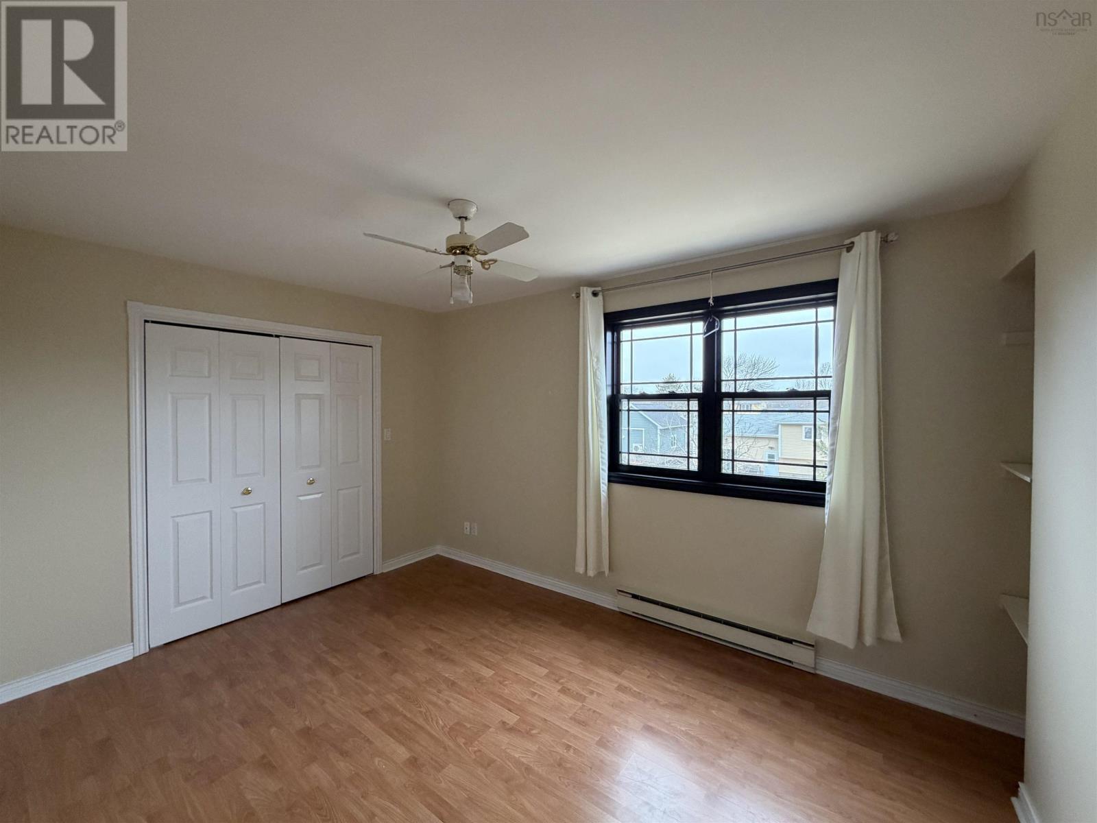 Property 15 of 37 of 57 Bardmoor Crescent